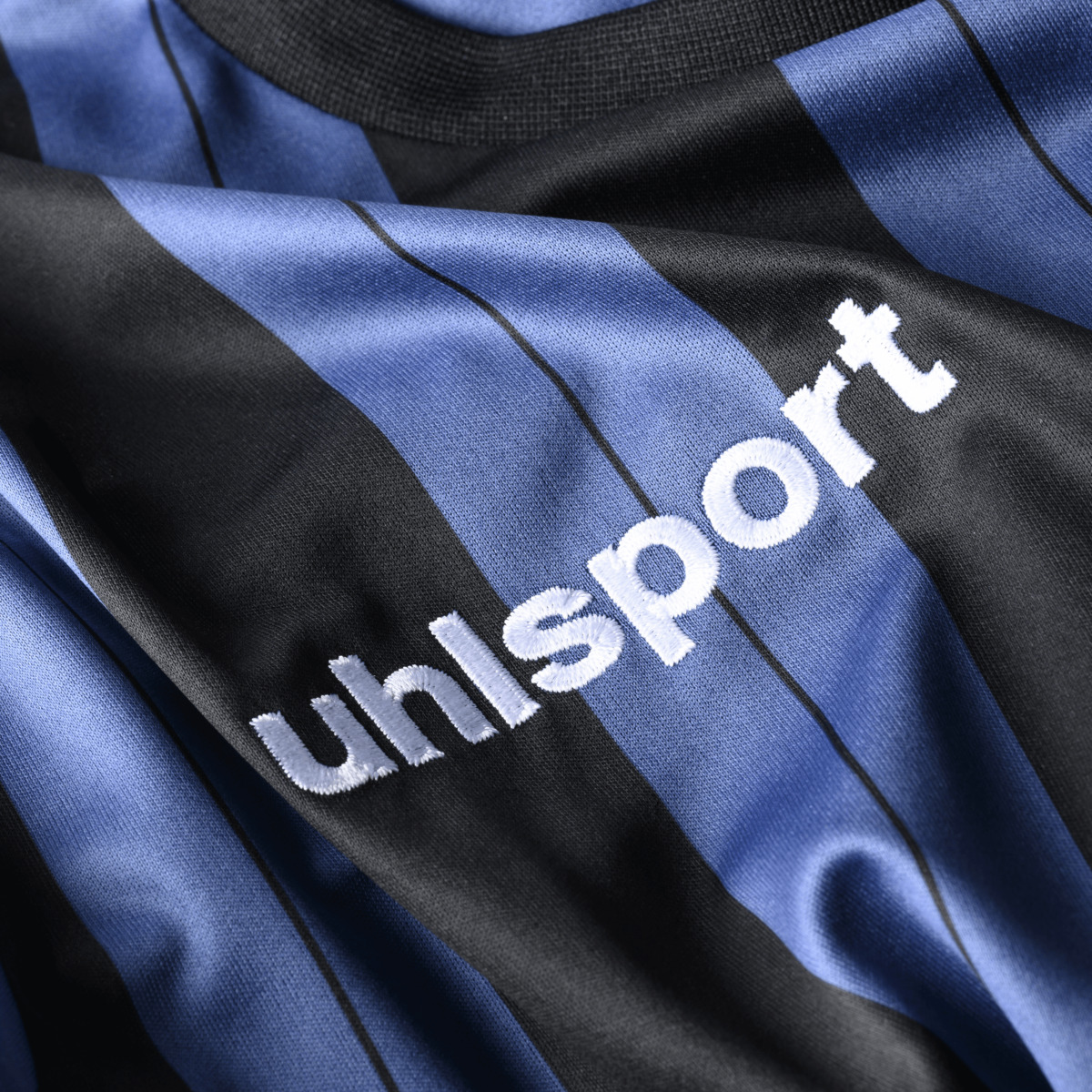 SVW Heimtrikot 2025 26 uhlsport logo