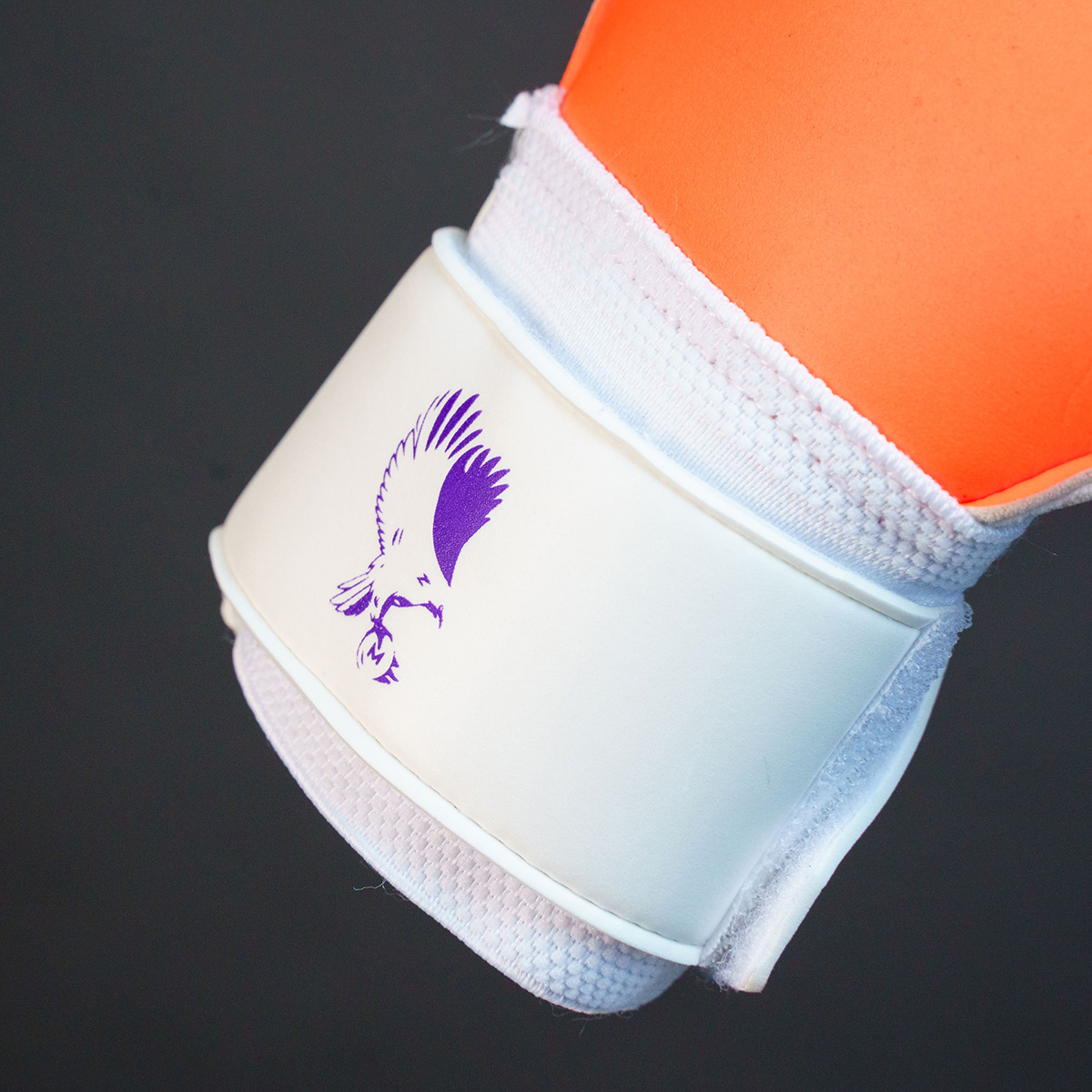 detail.productImageAltText