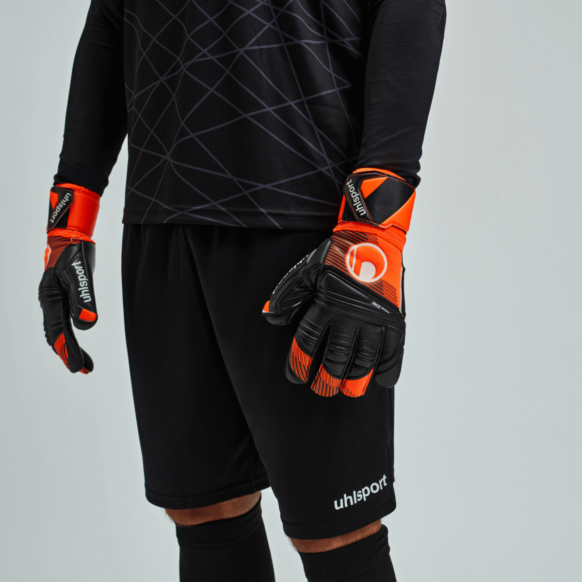 100529201_PREDICTION-GOALKEEPER-SET_101131601_Super-Resist-HN_Jens-Grahl_05_pngF0UKFwIaxLYol
