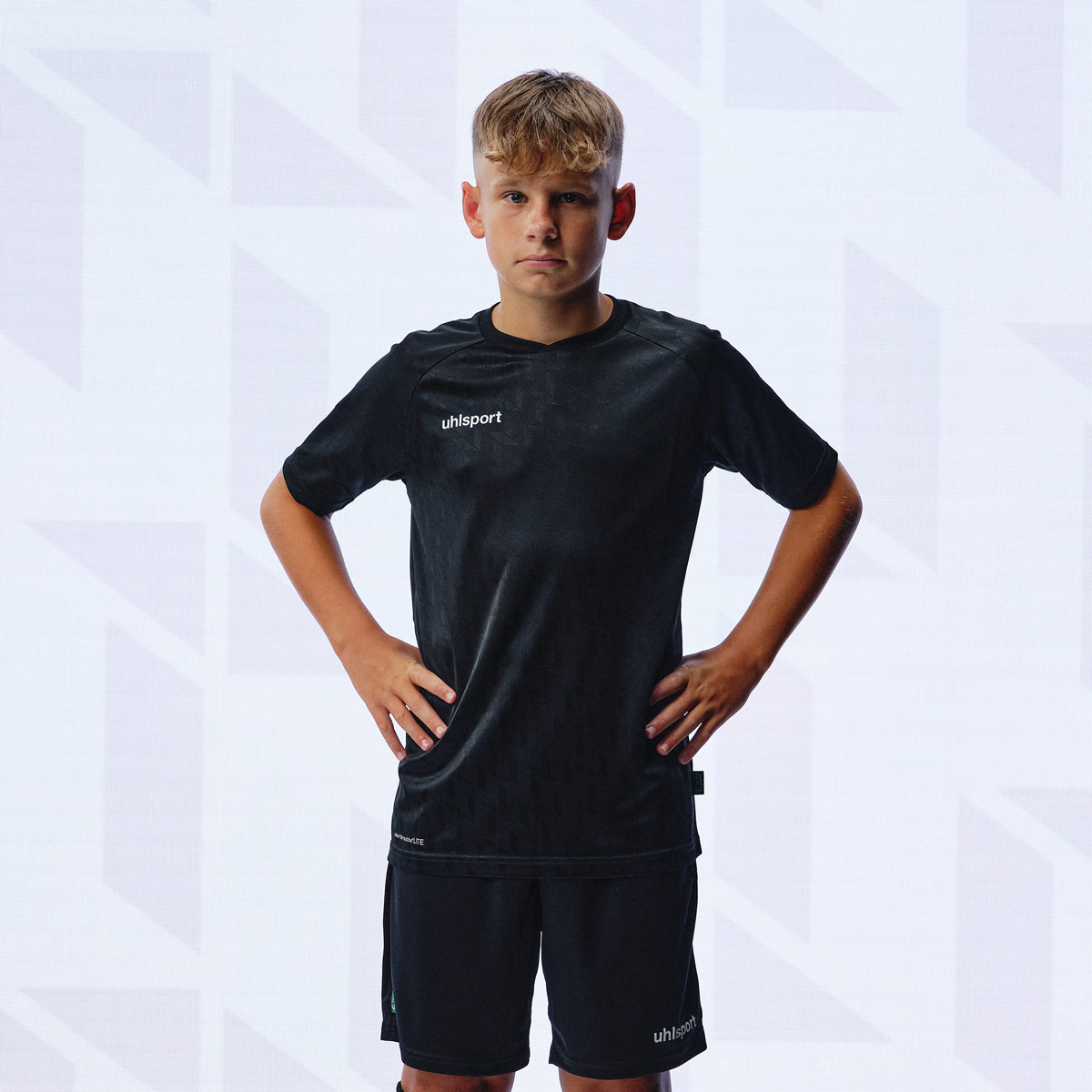 Division 28 Shirt Kurzarm Black Worn 03