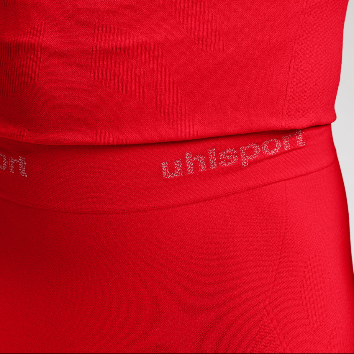 100226560_BASELAYER-SHORT-PERFORMANCE-PRO_100226360_David-Braig_04_png6gOBoTiH0rxjW detail.productImageAltText
