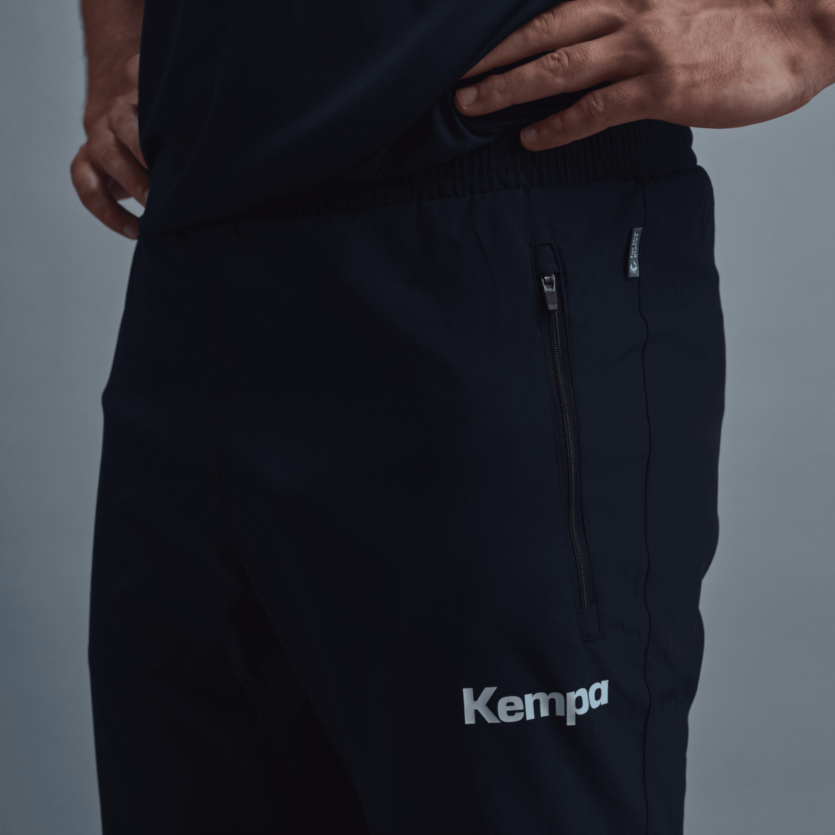 200588701_EVOLUTION-PANTS_200234606_200354106_200857002_Renars-Uscins_134186_pngPXlo9yhPqt9la detail.productImageAltText