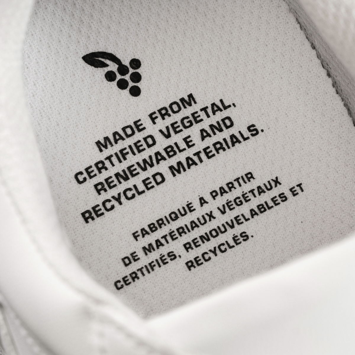 detail.productImageAltText