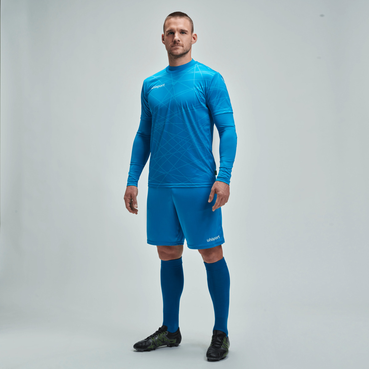 100529243_PREDICTION-GOALKEEPER-SET_Marcel-Schuhen_05_pngX3f2XzIvR69De