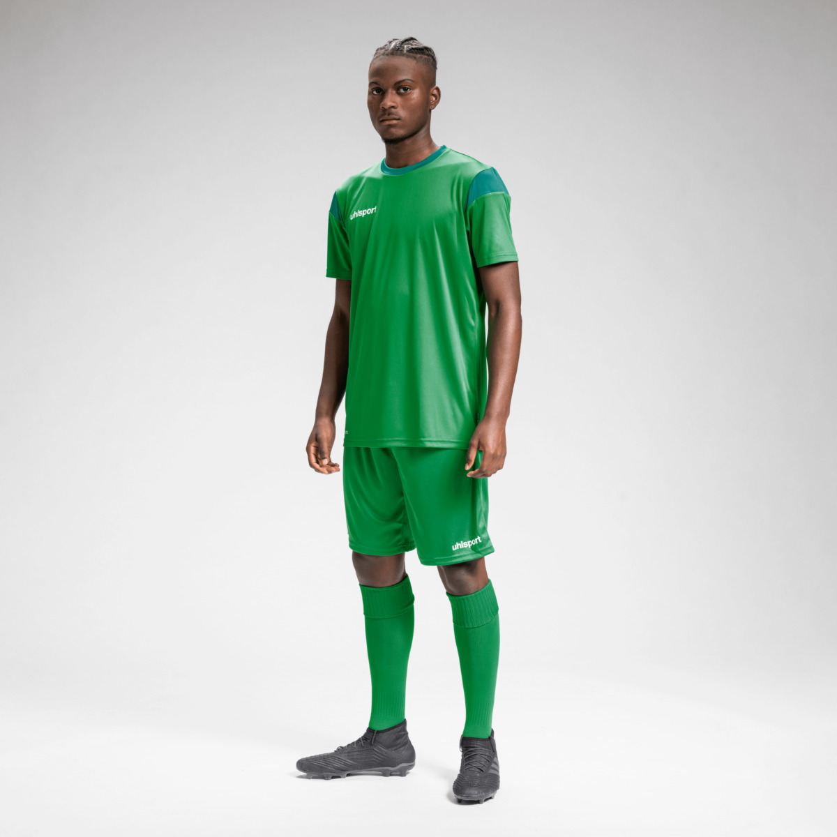 100225370_SQUAD27-TRIKOT_100334229_100330208_Precious-Onuoha_01_pnguRwRUtiYxEiMC