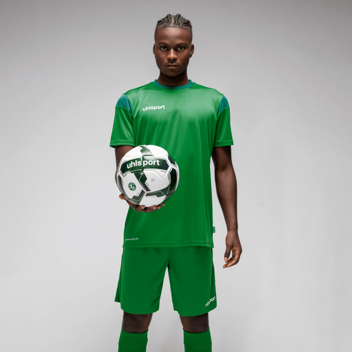 100225370_SQUAD27-TRIKOT_100334229_100330208_Precious-Onuoha_02_png8psPF5XSZH28D