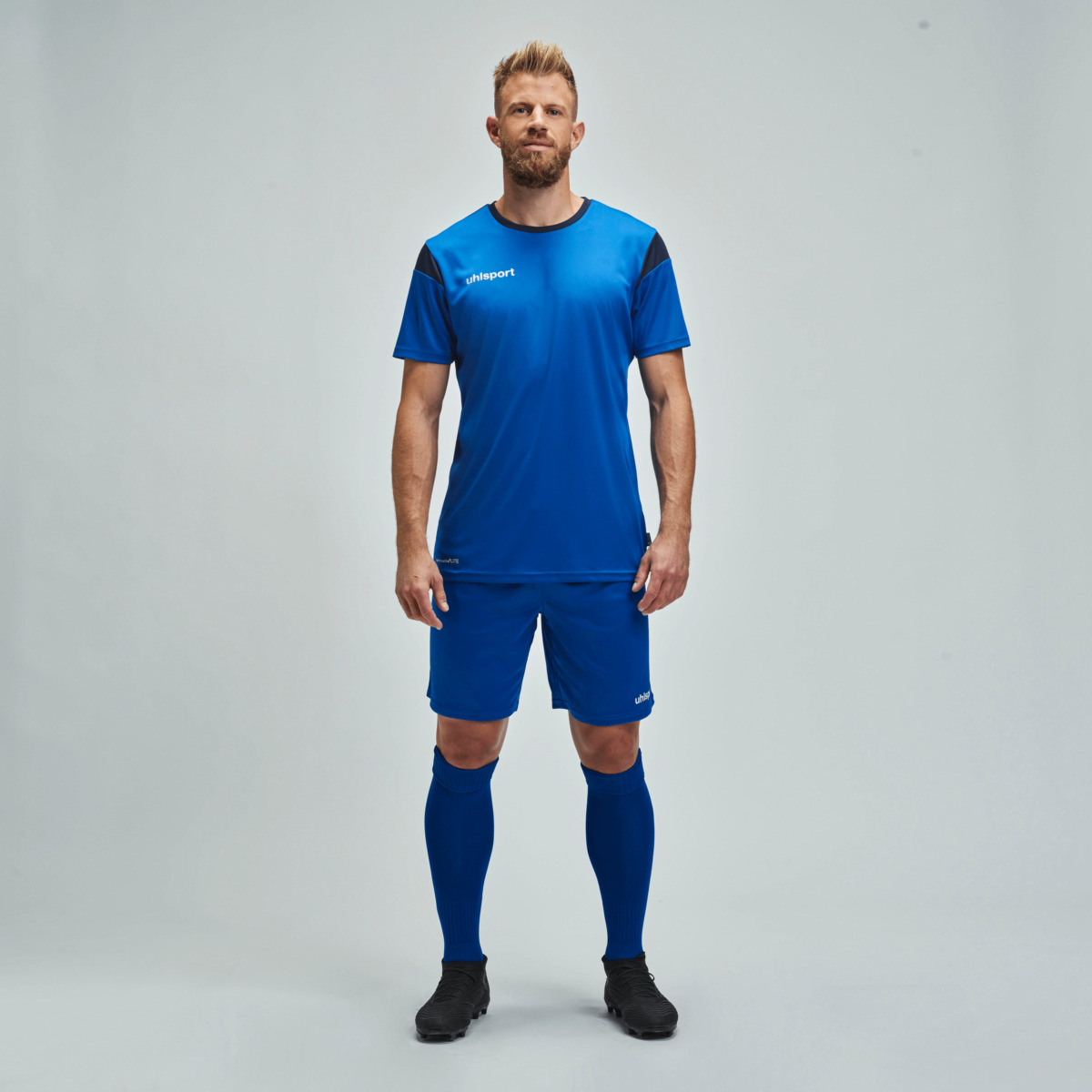 100225343_SQUAD-27-TRIKOT_100334207_100330211_Jo-Reichert_01_pngitzFaNRfFlebM