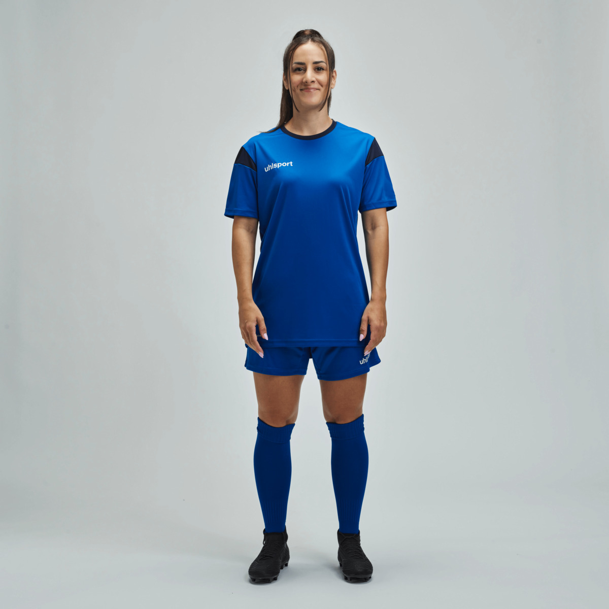 100225343_SQUAD-27-TRIKOT_100334207_100330211_Melli_01_pngLtsOyftU1rjHo