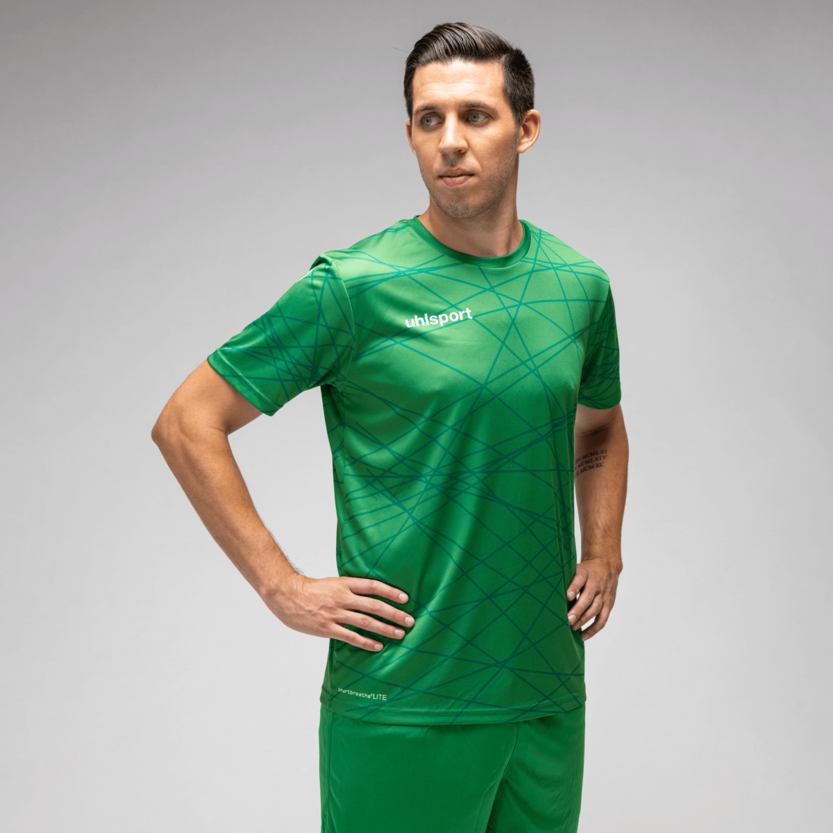 100529470_PREDICTION-TRIKOT_100334229_100330208_Matthias-Schmitz_04_pngjCxUMJdQK957w