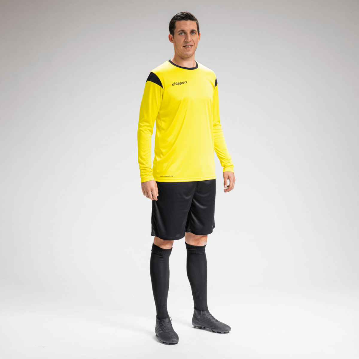 100225491_SQUAD-27-LONGSLEEVE_100334204_100330205_Matthias-Schmitz_02_png2TTGOXRkbnBCq
