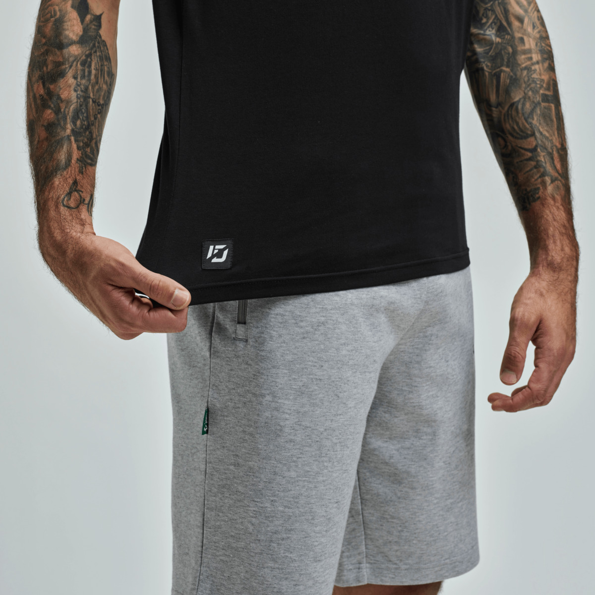 100528701_ID-T-SHIRT_100528931_100369402_100841002_Jens-Grahl_06_png20syTZnHIi8rr