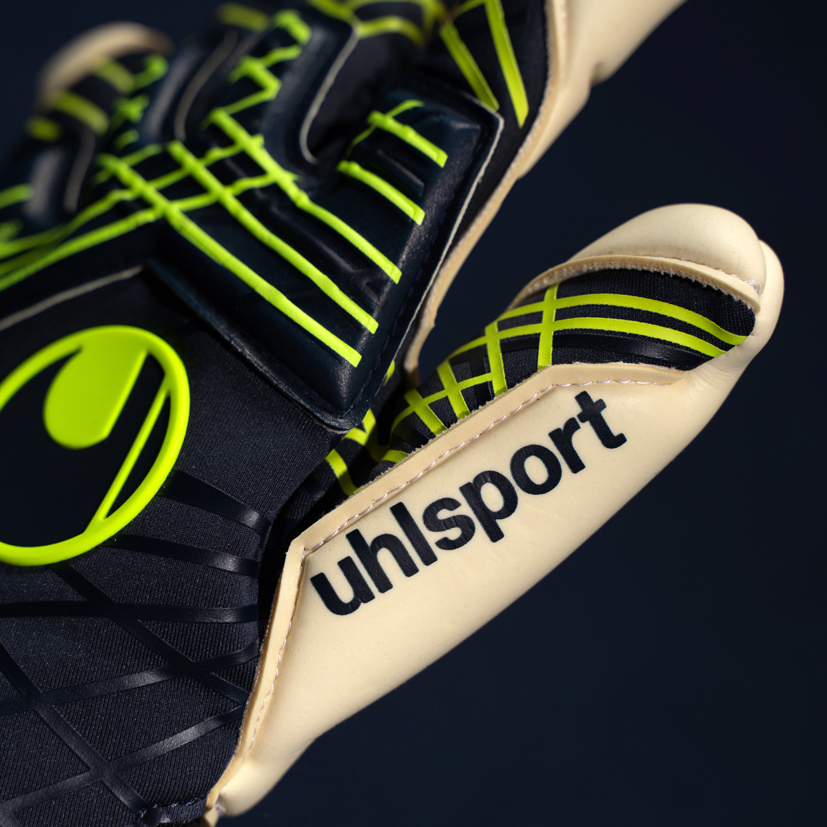 Prediction Absolutgrip SC Torwarthandschuhe Prediction Absolutgrip SC Torwarthandschuhe mit nahtlosem Seamless Cut für perfekte Passform