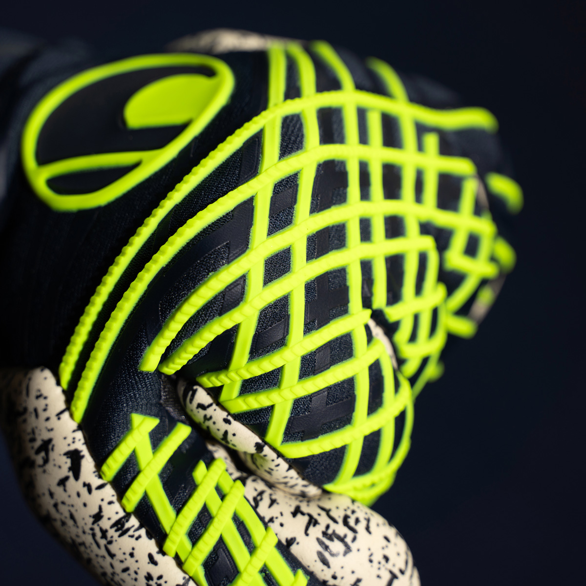 Prediction Supergrip+ HN Torwarthandschuhe Prediction Supergrip+ HN Torwarthandschuhe mit dynamischem Design in Profiqualität