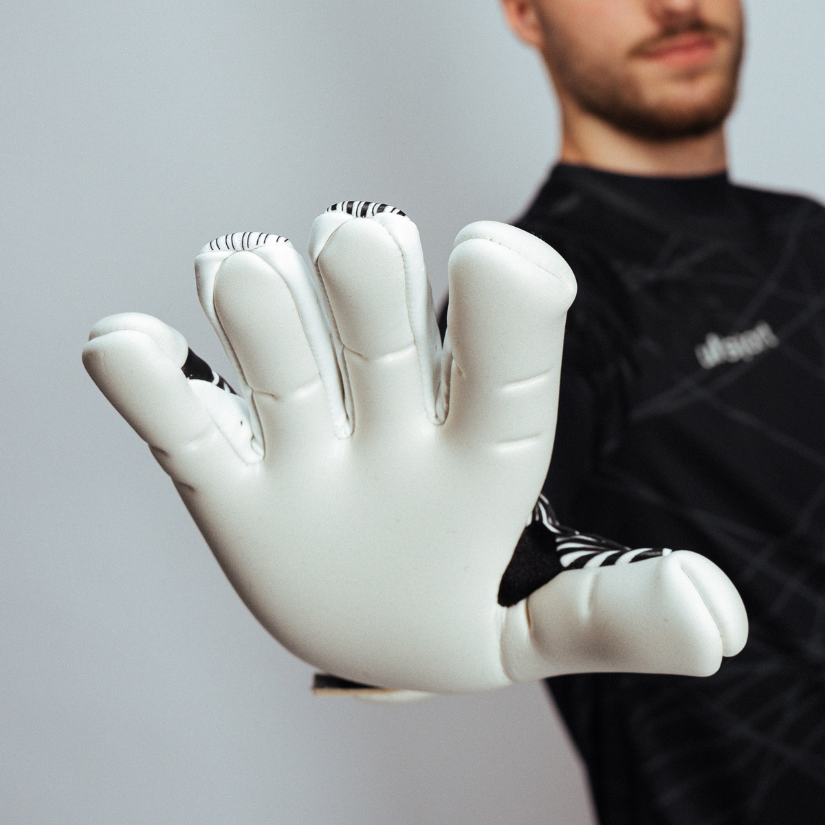 Absolutgrip HN Pro Torwarthandschuhe Absolutgrip HN Pro Torwarthandschuhe im sportlichen Design für maximale Performance
