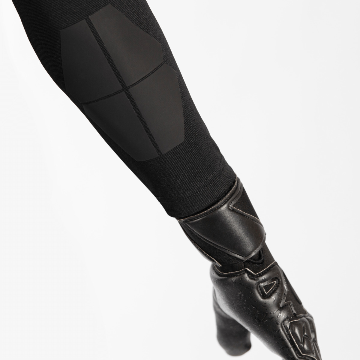 4_ZIP_TOPAk1eE28qX68lV detail.productImageAltText