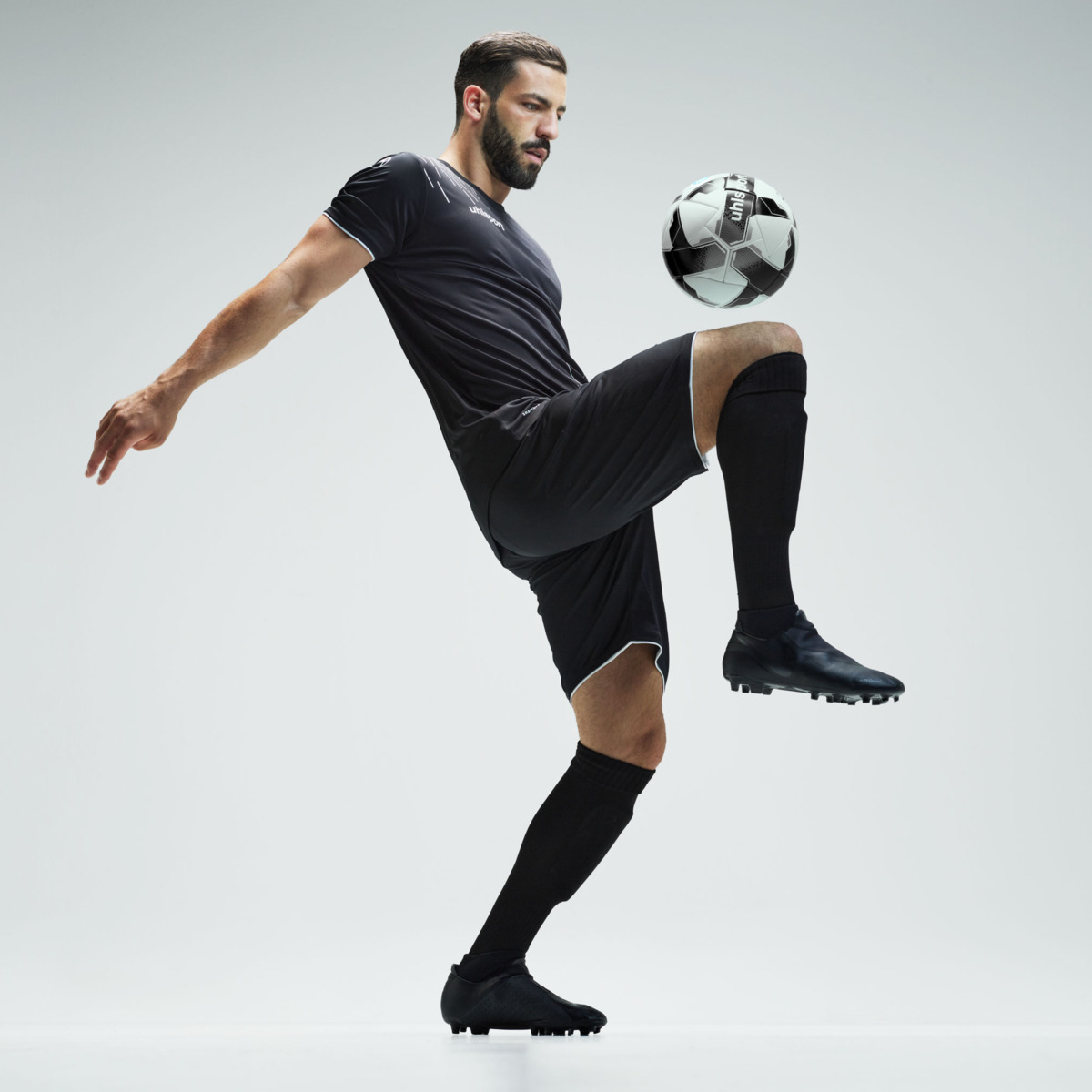 100366704_Reaction-Goalkeeper-Set_100171501_Revolution-Thermobonded_pngPVOkXMKvL767S