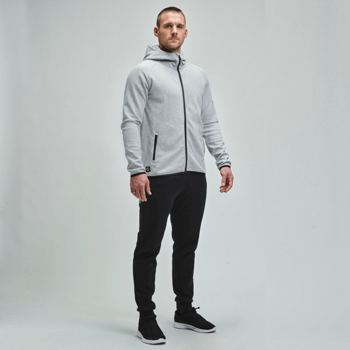 100528631_ID-HOOD-JACKET_100528801_100369401_100841001_Marcel-Schuhen_04_png0WV2gPayBdfNh