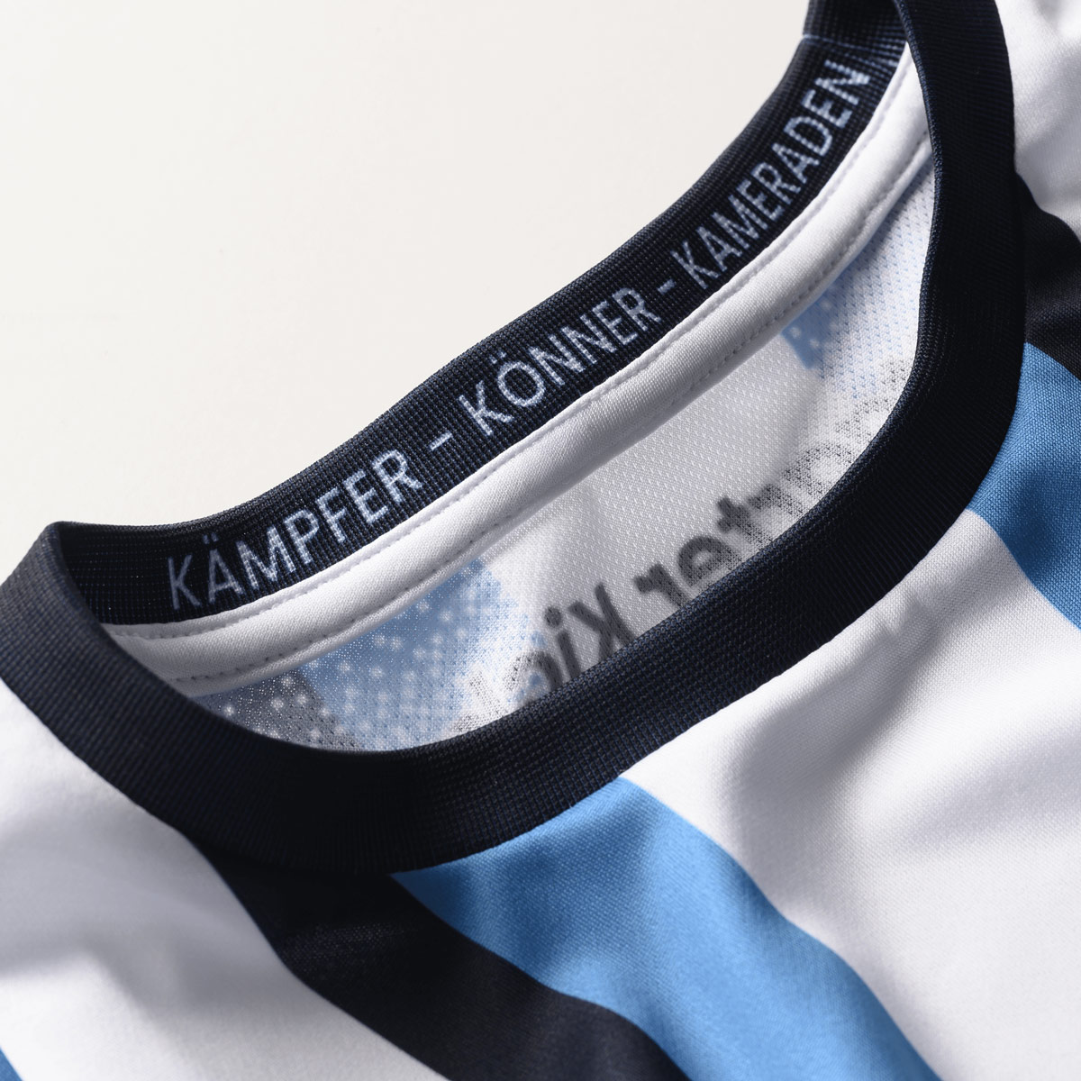 Stuttgarter Kickers Heimtrikot 2025 26 Kragen 